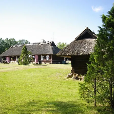 Kase Center Ferienhaus Paikula